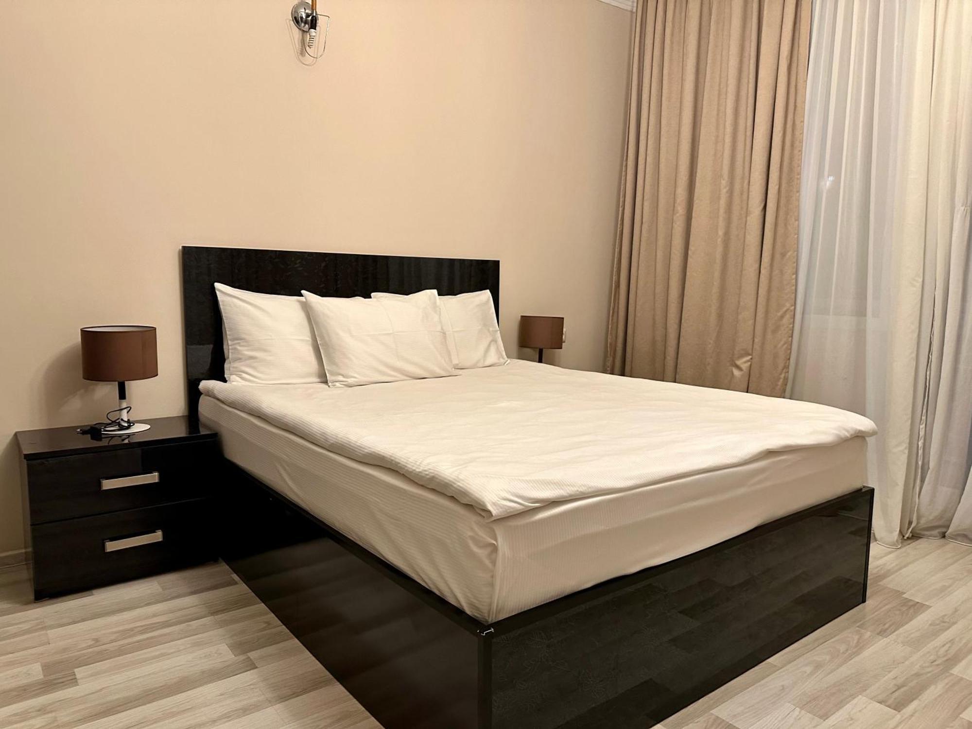 Hotel Tsereteli Batumi Luaran gambar