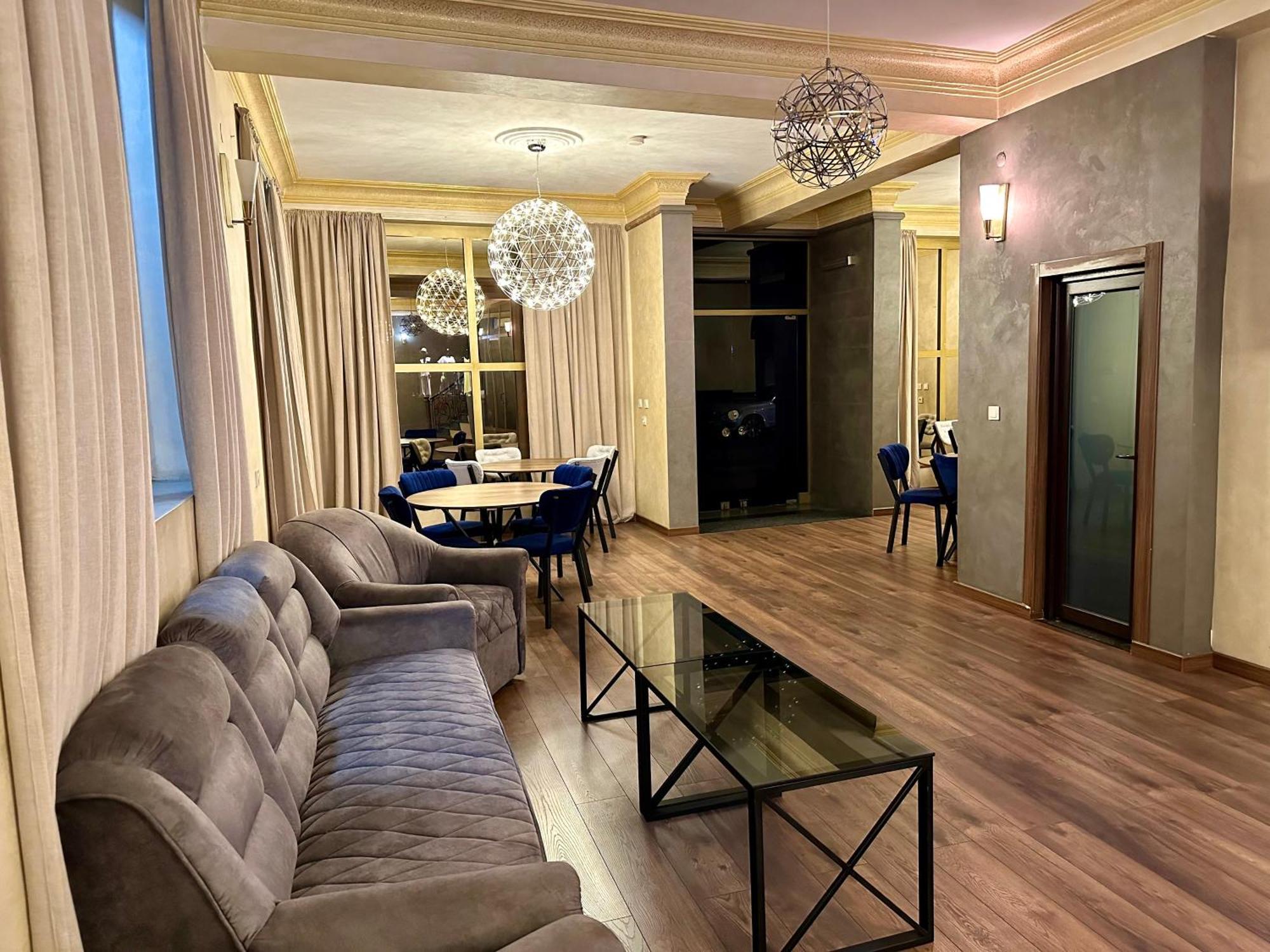 Hotel Tsereteli Batumi Luaran gambar